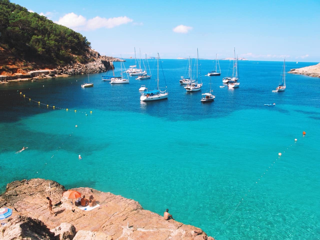 stranden cala salada beach in ibiza